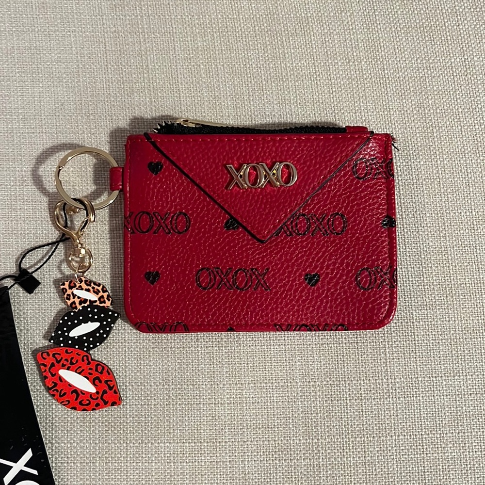 Red XOXO Card Holder with New Charm